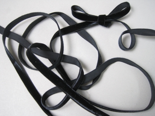 black velvet ribbon